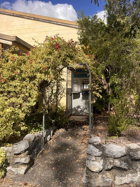 File:Payphone-07497561X2-20260510023913.jpg