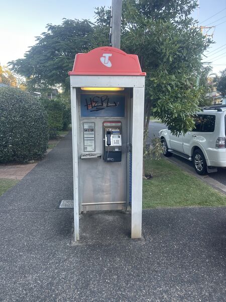 File:Payphone-07337102X2-20260604205338.jpg