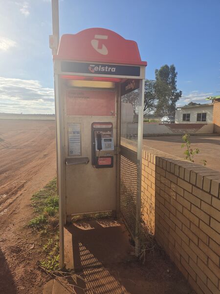 File:Payphone-08964520X7-20260518073933.jpg