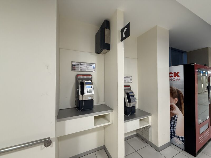 File:Payphone-08844505X2-20260605084655.jpg