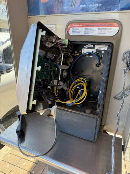 File:Payphone-02494012X2-20260605073511.jpg