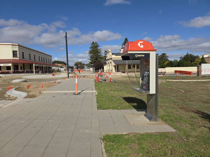File:Payphone-08882309X2-20260505 133639.jpg