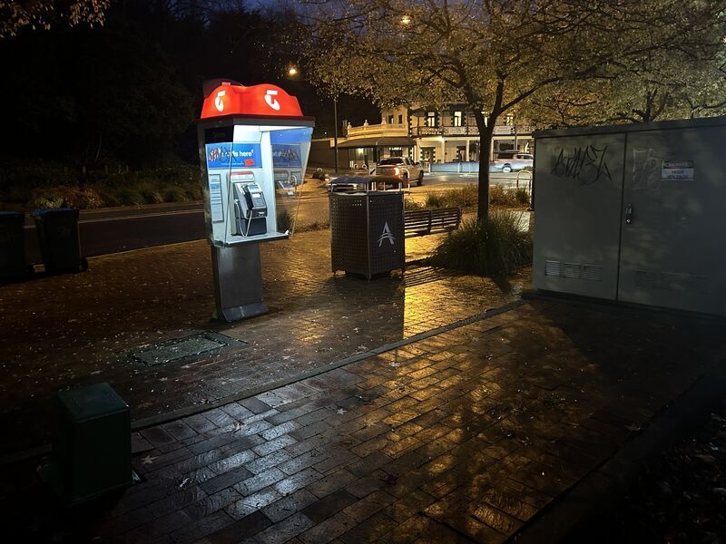 File:Payphone-08833905X2-20260608112941.jpg