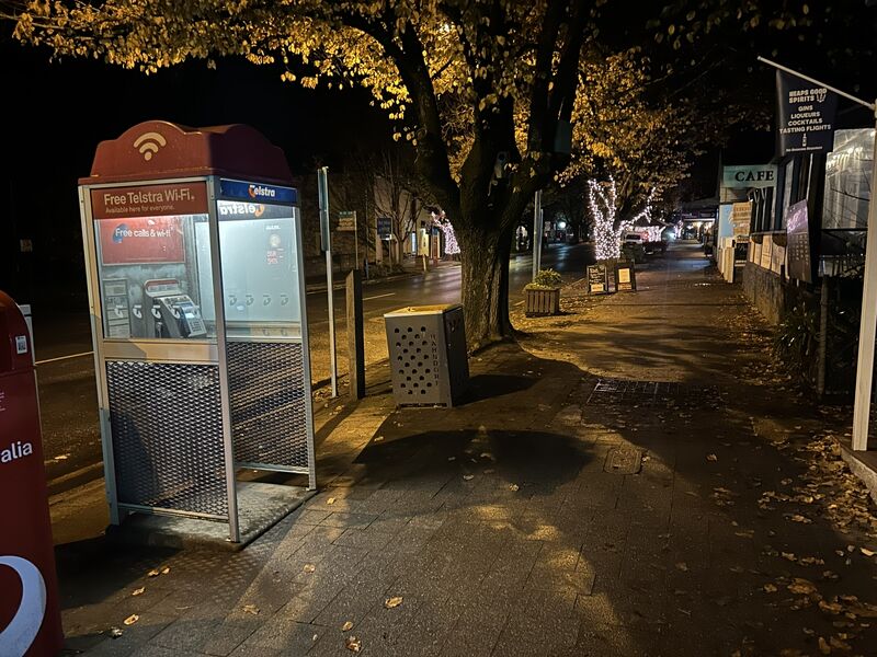File:Payphone-08838812X2-20260608114152.jpg