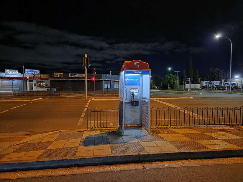 File:Payphone-08826204X2-20260510 010708.jpg