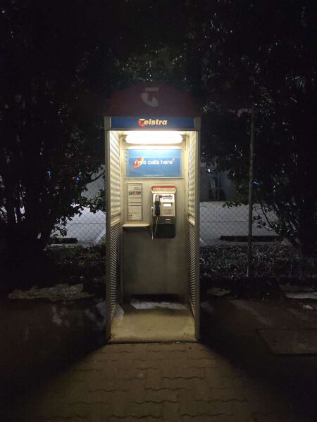 File:Payphone-08835246X2-20260507 234526.jpg