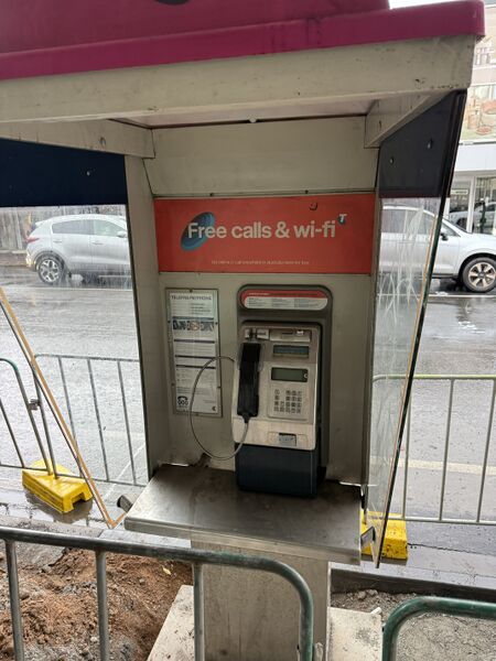 File:Payphone-08829434X2-20260605084603.jpg