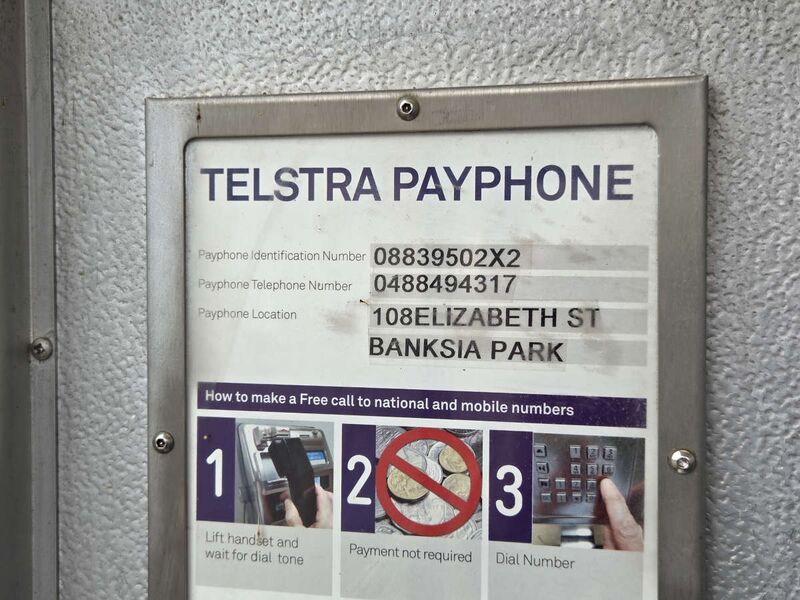 File:Payphone-08839502X2-20260528 095327.jpg