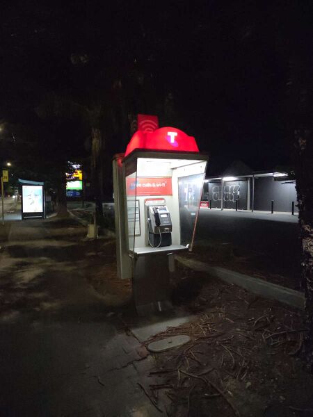 File:Payphone-08829502X2-20260508 222405.jpg