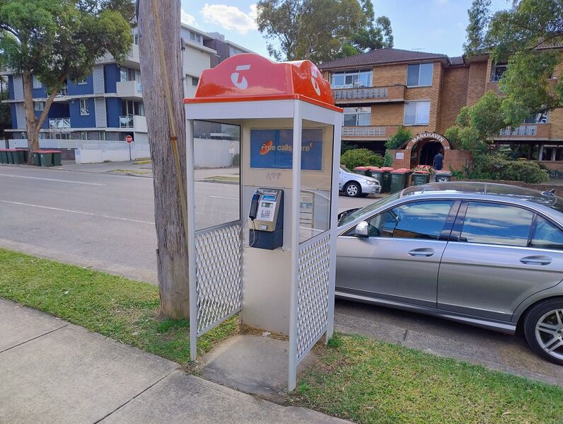 File:Payphone-02963715X2-20260510081304.jpg