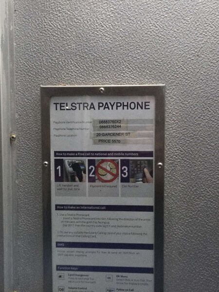 File:Payphone-08883760X2-20260505 011515.jpg