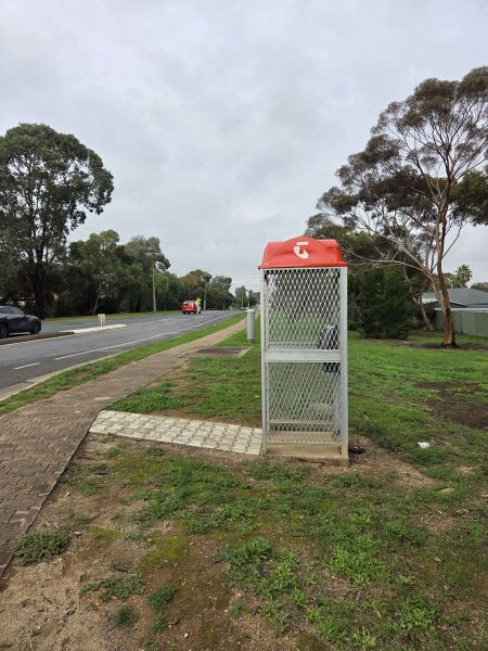 File:Payphone-08826423X2-20260528 102926.jpg