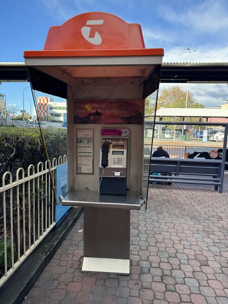 File:Payphone-02422600X2-20260507054143.jpg