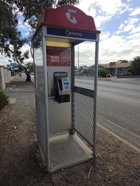 File:Payphone-08882101X2-20260505 142357.jpg
