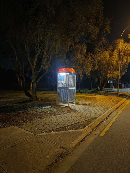 File:Payphone-08826005X2-20260510 002000.jpg