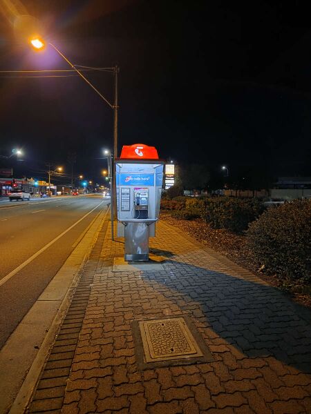 File:Payphone-08826834X2-20260510 231108.jpg