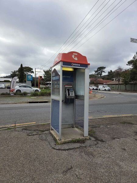 File:Payphone-08826408X2-20260528 094653.jpg