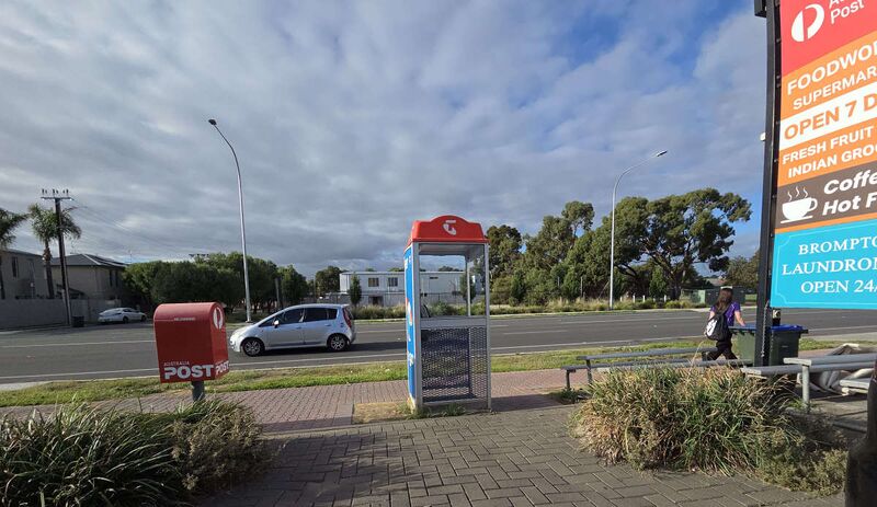 File:Payphone-08834600X2-20260507 153921.jpg