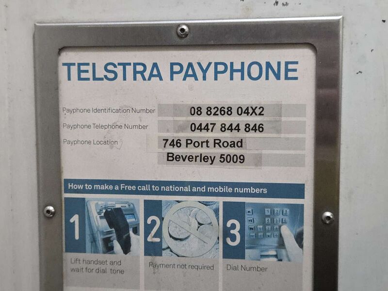 File:Payphone-08826804X2-20260510 221050.jpg