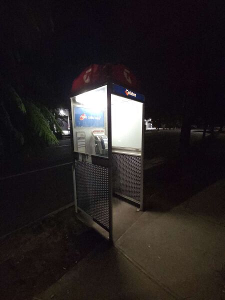 File:Payphone-08829430X2-20260508 221807.jpg