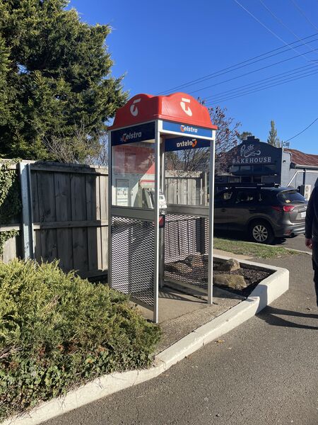 File:Payphone-03639760X2-20260510070818-Cressy-Side.jpg
