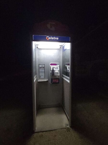 File:Payphone-08883760X2-20260505 011525.jpg