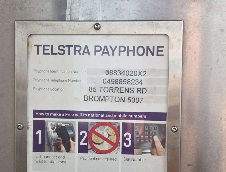 File:Payphone-08834600X2-20260507 154536.jpg