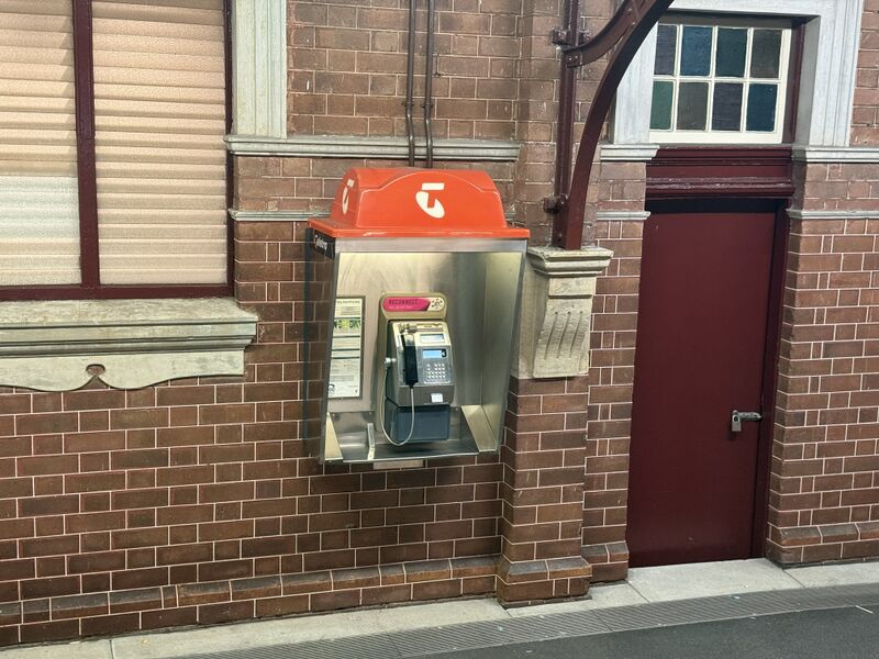 File:Payphone-02998509X2-20260605073020-1.jpg